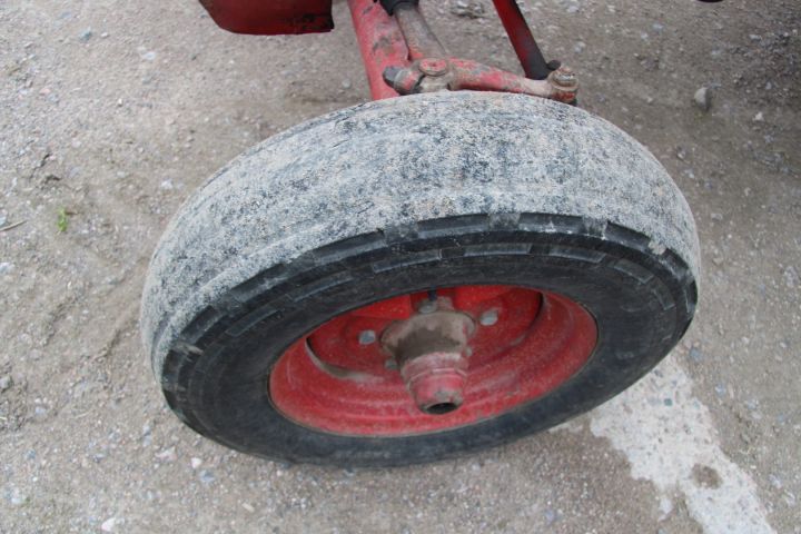 583792-19 Tractor Volvo BM430