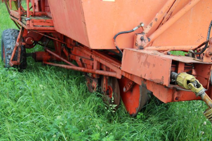 583804-12 Potato collector for tractor "GRIMME"