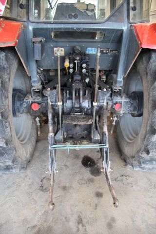 583813-3 Tractor Massey Fergusson 4235 -97 - FCU 666 (3904 h, with front loader)