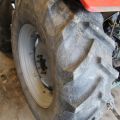 583813-21 Tractor Massey Fergusson 4235 -97 - FCU 666 (3904 h, with front loader)