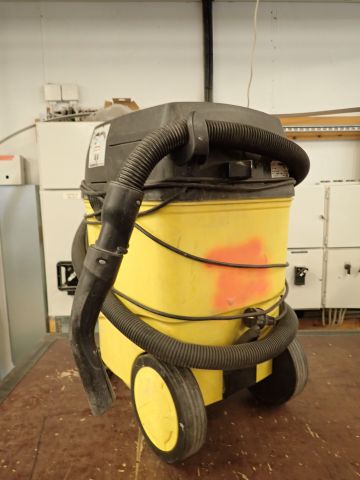 549573-4 Industrial vacuum cleaner KÄRCHER NT 561
