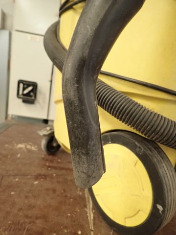 549573-7 Industrial vacuum cleaner KÄRCHER NT 561