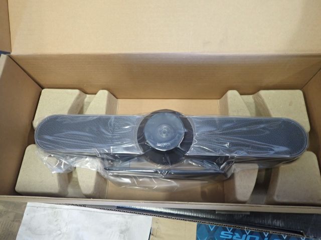 467008-3 NEW conference camera Logitech meetup