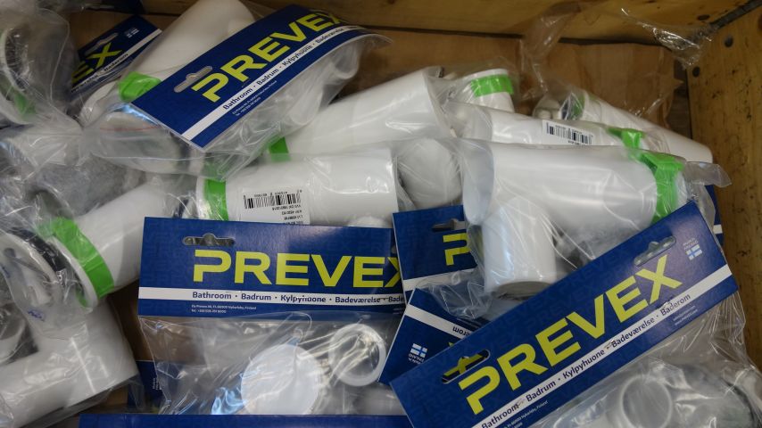 586130-5 Various Prevex Water locks