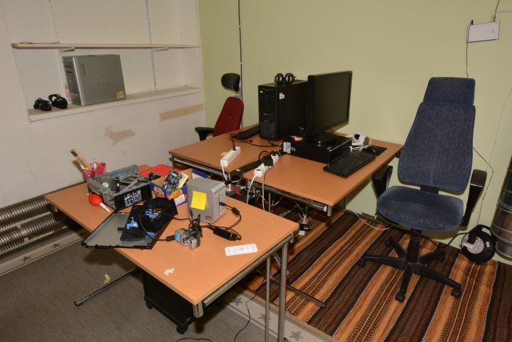 583587-1 Allt i datorverkstaden; Datorer, skärmar, datorutrustning m.m