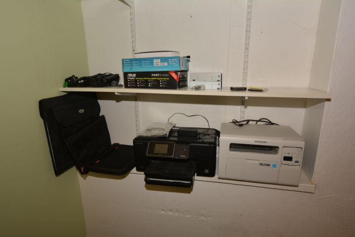 583587-11 Allt i datorverkstaden; Datorer, skärmar, datorutrustning m.m