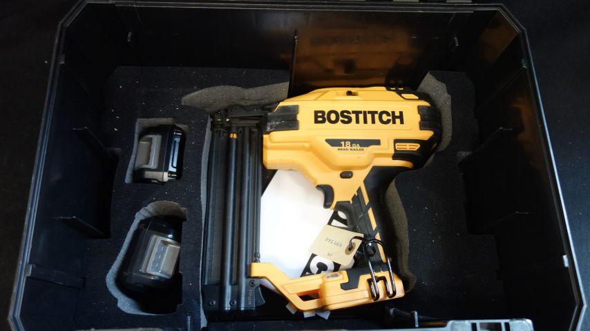 587108-2 Spikpistol Bostitch BTCN110D2 18V