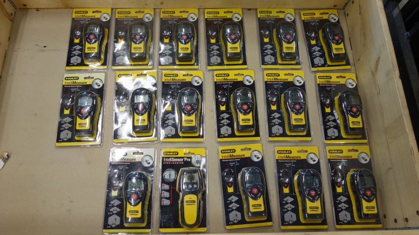 587440-1 17 distance meters, Stanley IntelliMeasure