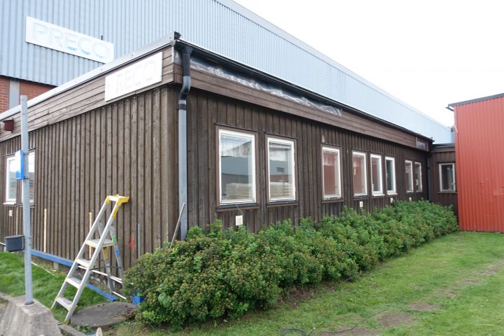 587894-2 Removable barrack building about 300 sqm