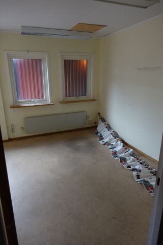 587894-28 Removable barrack building about 300 sqm