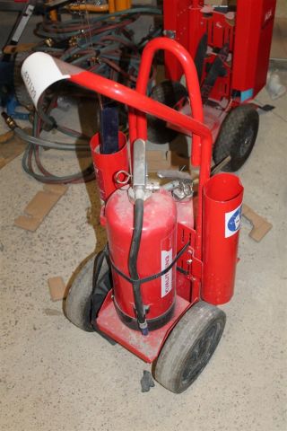 437129-4 Brandsläckarvagn