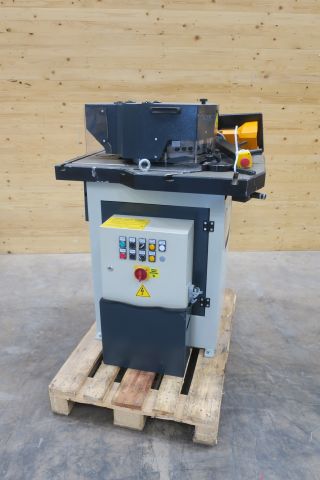 588163-1 Corner cut Isitan HNM 6VP (Transport damage)