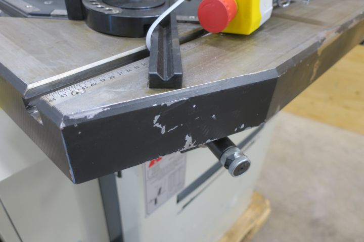 588163-7 Corner cut Isitan HNM 6VP (Transport damage)