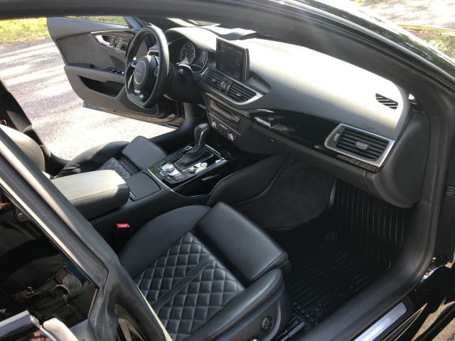 588459-15 Audi A7 V6 TDI Sportback - 17 Reg No: JAD087