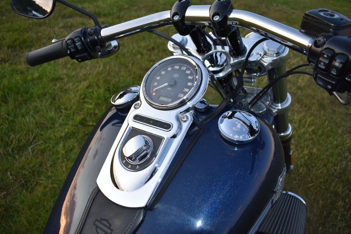 588463-27 Harley-Davidson FXDF Dyna Fat Bob -2012