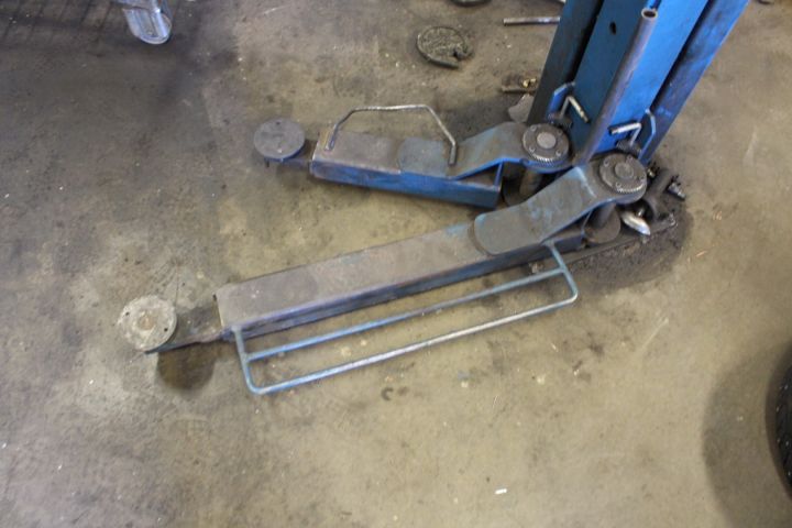 583966-4 2-pillar lift Nussbaum 2.30SLE -2003