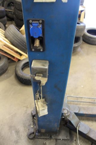 583966-7 2-pillar lift Nussbaum 2.30SLE -2003
