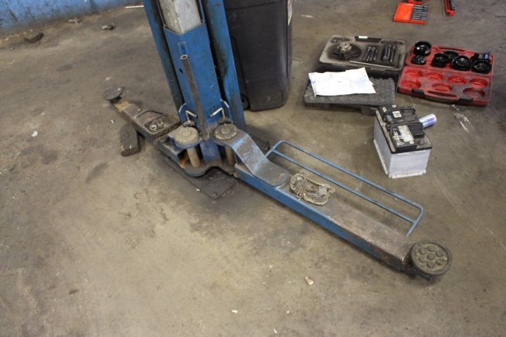 583970-4 2-pillar lift Nussbaum, 2.30SLE -2003