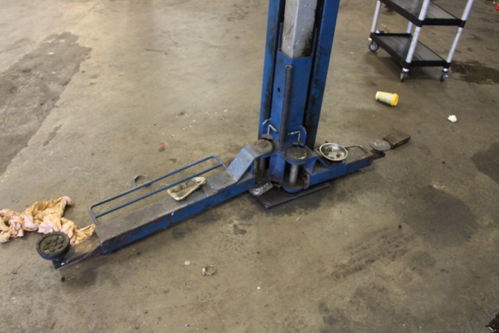 583970-5 2-pillar lift Nussbaum, 2.30SLE -2003