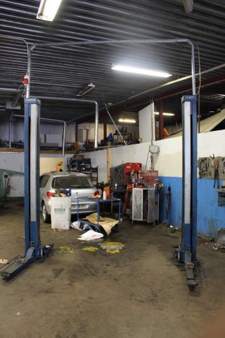 583973-1 2-pillar lift Nussbaum 2.30SLE -2007