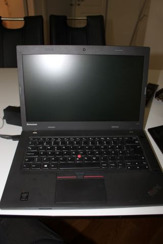 572939-1 Lenovo ThinkPad L450 with Docking Station (i5)