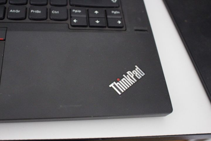 572939-3 Lenovo ThinkPad L450 with Docking Station (i5)