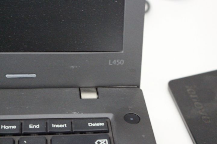 572939-4 Lenovo ThinkPad L450 with Docking Station (i5)