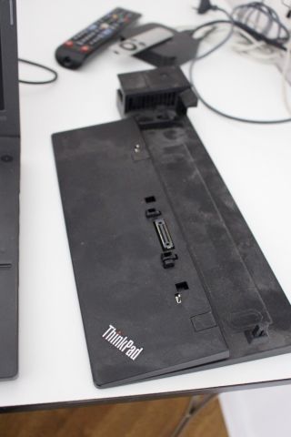 572939-5 Lenovo ThinkPad L450 with Docking Station (i5)