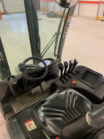 588441-3 Counterbalanced forklift Still RX20-15