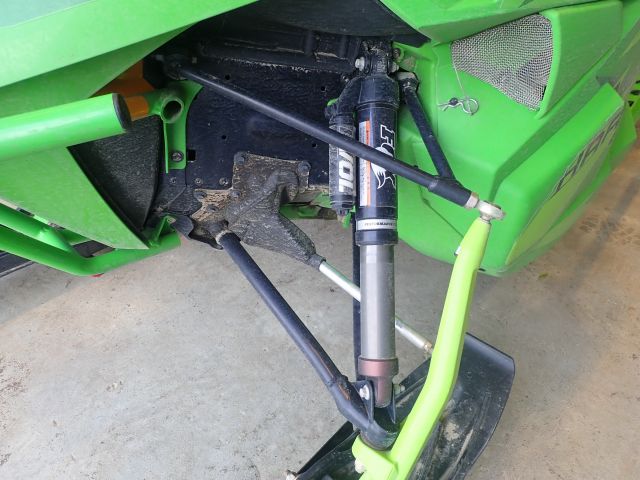 467057-11 Snowmobile Arctic cat M8000 -16 JAF815