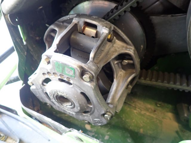 467057-38 Snowmobile Arctic cat M8000 -16 JAF815