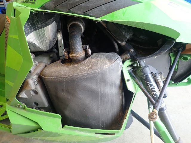 467057-41 Snowmobile Arctic cat M8000 -16 JAF815