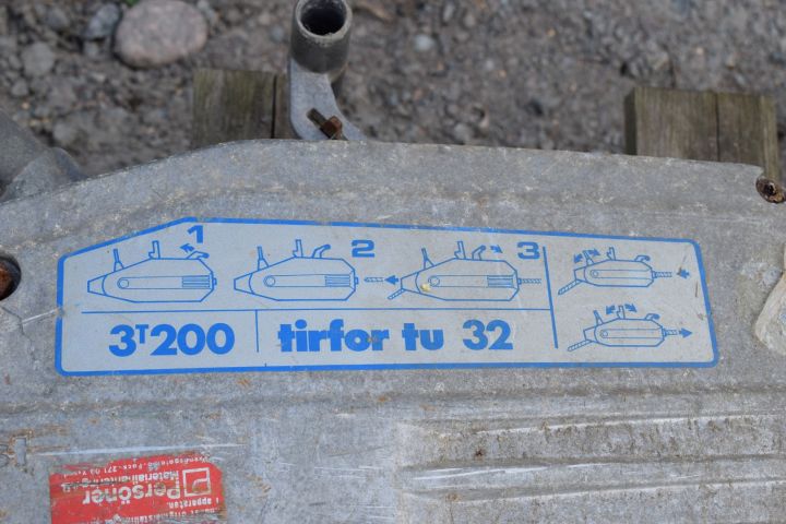 559771-3 Rescue winch Tirfor TU32