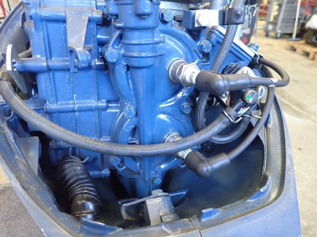 467061-13 Boat engine Evinrude 9.5hp with tank
