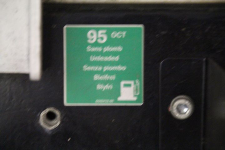 588671-11 Hybrid car, Goupil G5H -14 (2052mil, tipping surface)