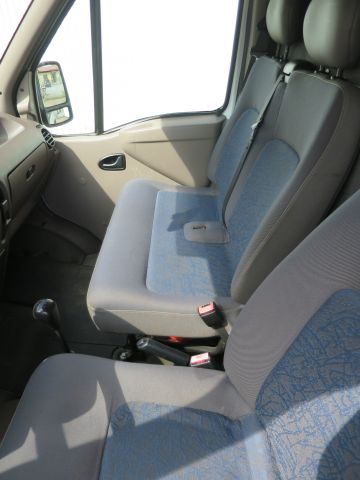 589327-32 Renault Master -2001 SMJ408