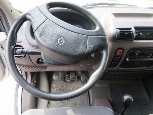 589327-34 Renault Master -2001 SMJ408