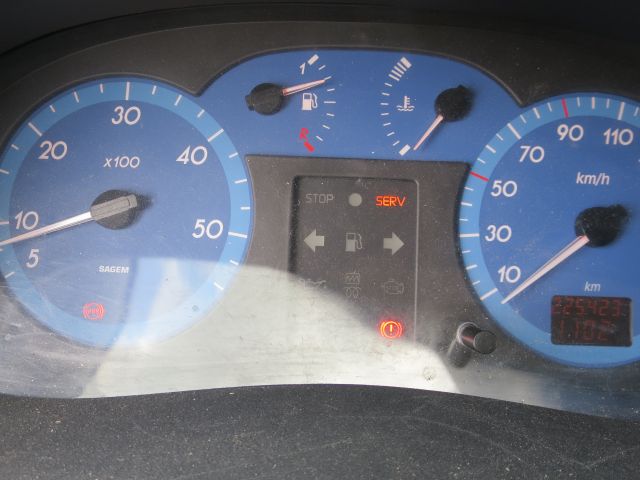 589327-36 Renault Master -2001 SMJ408