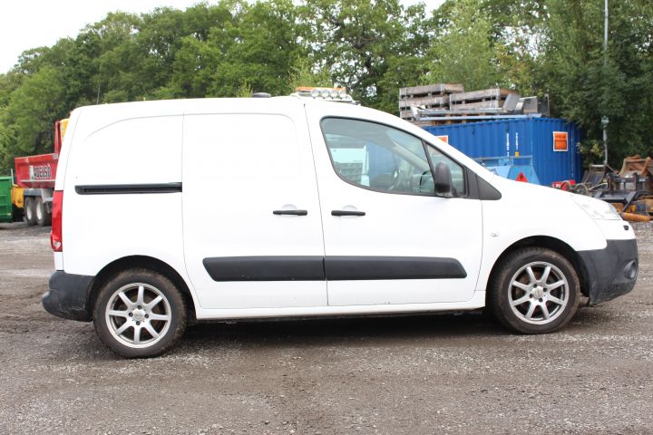 589977-7 Peugeot Partner 1.6 HDI Cabinet -2010 Reg.no: KRO441 211922 km