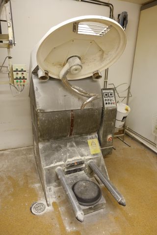 589536-1 Dough mixers make 150 kg
