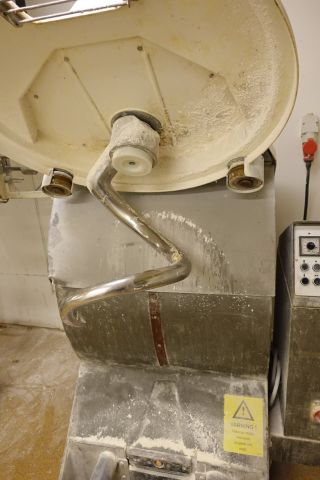 589536-5 Dough mixers make 150 kg