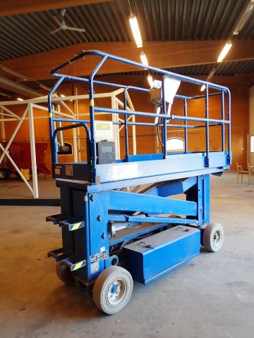 549741-2 Scissor lift Upright SL20