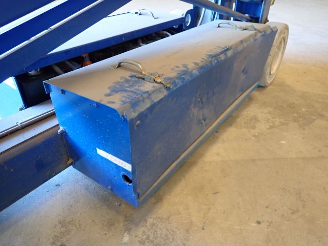 549741-12 Scissor lift Upright SL20