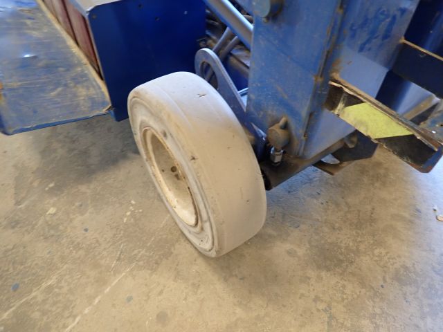 549741-15 Scissor lift Upright SL20