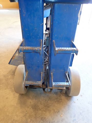 549741-16 Scissor lift Upright SL20
