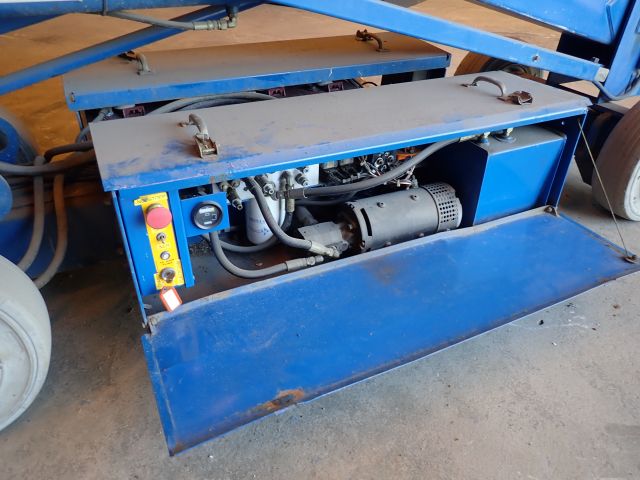 549741-18 Scissor lift Upright SL20