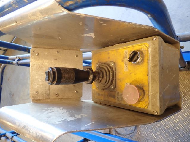 549741-24 Scissor lift Upright SL20