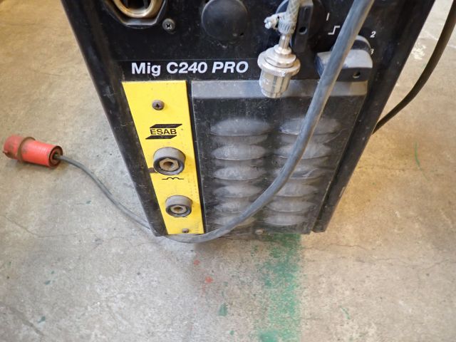549876-10 Migsvets ESAB C240 PRO