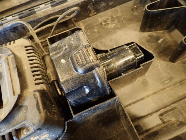 549952-8 Screwdriver DeWalt DC740