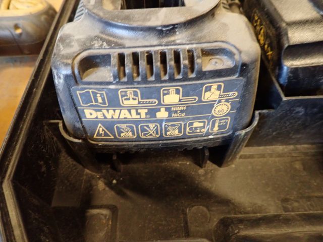 549952-7 Screwdriver DeWalt DC740